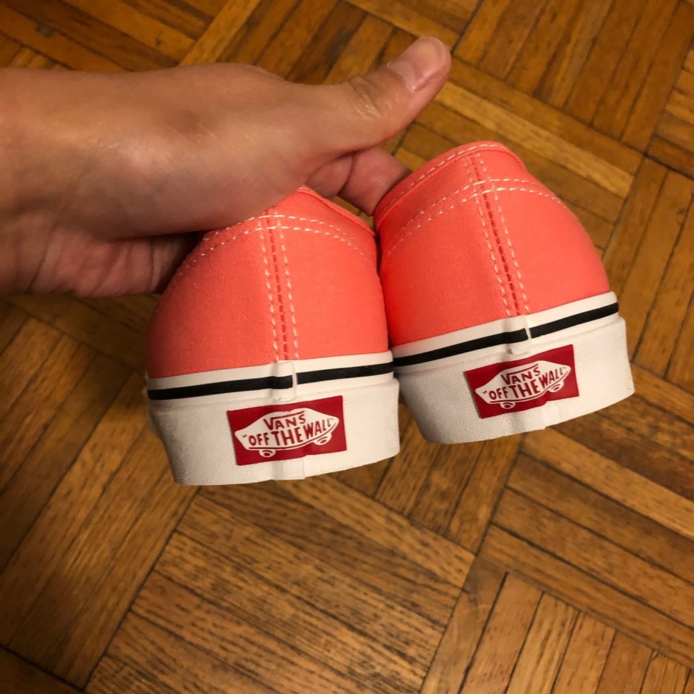 🚫SOLD🚫Vans Authentic Pink Sneakers NEW! - Picture 5 of 8